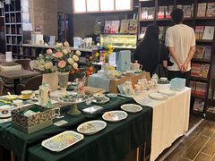 -钟书阁(松江泰晤士小镇店)