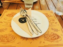 -Mark&Mars Restaurant