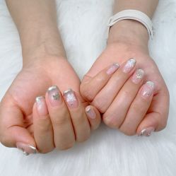 -七彩虹美甲美睫 半永久