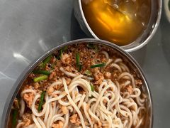 -正宗杨记普洱酸醋米线(总店)