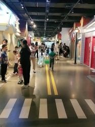 -点点梦想城(鑫苑都汇店)