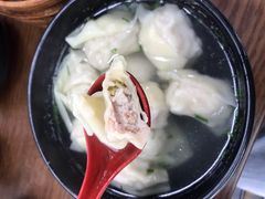 三鲜大馄饨-万寿斋(山阴路店)