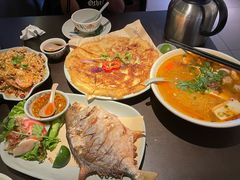 -大头虾越式风味餐厅(光明广场店)