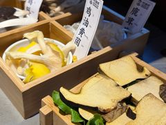 -阿婆情腊排骨火锅·野生菌季(古城旗舰店)