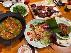 -老滇山寨•云南特色菜•地方菜•民族风情歌舞表演(金碧店)