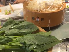 -龍歌自助小火锅(市南金茂湾店)
