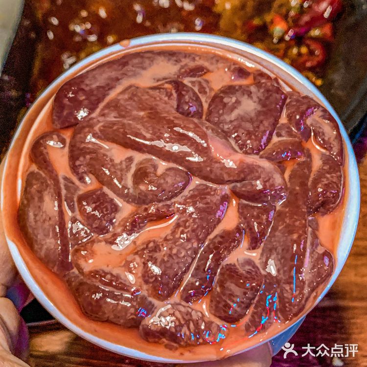 广州北京路探店|这家楠火锅的糯鸡爪一嗦脱骨！