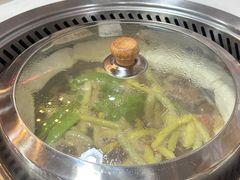 -哈尔滨烧烤·山河村铁锅炖(交大店)