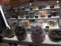 面包甜点陈列柜-哈根达斯(SM店)