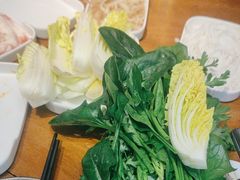 -天成·潮州牛肉脆肉鱼生蚝自助火锅