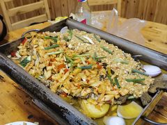 -宏兴烤鱼山庄(宣恩总店)