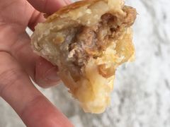 榨菜鲜肉月饼-王家沙点心店(南京西路总店)
