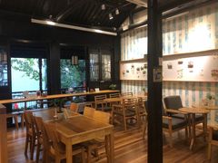 -猫的天空之城概念书店(杭州南宋御街店)