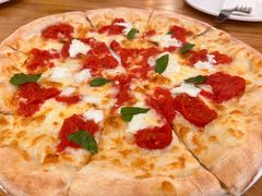 -城市大道红炉披萨烘焙坊