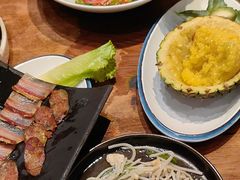 -老滇山寨•云南特色菜•地方菜•民族风情歌舞表演(金碧店)