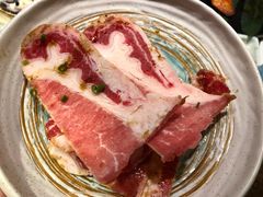 黑牛五花-明洞阿姨·韩式酱蟹烤肉·创意料理(三元桥店)