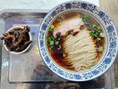 爆鳝焖肉面-伟记奥面馆(养育巷店)