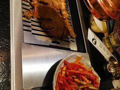 -臻牛烤肉