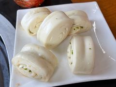 -东北烧烤铁锅炖水库鱼