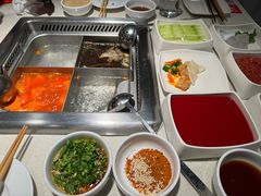 -海底捞火锅鲜切牛肉主题店(长寿路店)