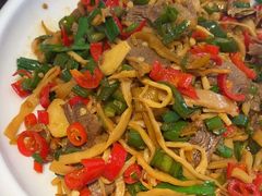 -川流不息·地道川菜·小龙虾(松东路店)