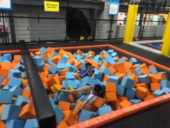 点击看大图 -蹦贝运动中心·蹦床·攀岩·闯关(龙岗店)