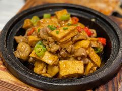 -霄汉牛三鲜湖北砂锅菜(万松园2店)