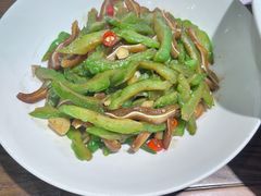 -黄泥岗·地道湖北菜(奥特莱斯店)