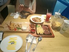 -菲滋意式餐厅(临平万达店)