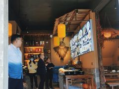 大堂-临街徽菜馆·正宗黄山味
