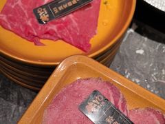 -牛YO寿喜烧·铁板烧和牛火锅自助(市府恒隆店)