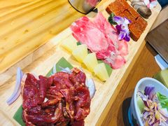 牛牛牛盛烧组合-么肆烤肉·中式自助·烤肉大排档(街道口季佳PAI店)