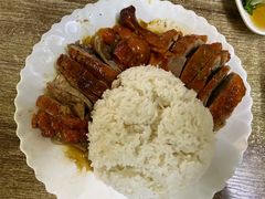 广东脆皮烧鸡饭-煲煲香快餐(南京路店)
