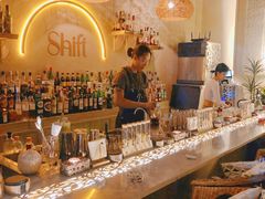 -Shift cocktail bar鸡尾酒吧