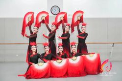 -尚美霓裳晚礼服·合唱服·舞蹈演出服租赁定制