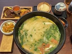-银米·云南传统过桥米线(双廊黑金冠店)