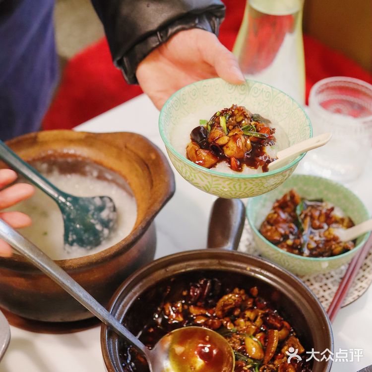 我被这一锅田鸡粥折服！太香了吧✨✨