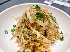 香葱拌笋衣-小大董·烤鸭(观景餐厅·南京西路店)