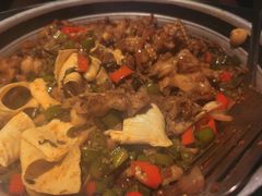 青椒紫苏味-蛙小侠·沸腾砂锅(南山欢乐颂店)