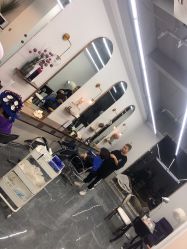 -茶发Salon·烫发染发理发