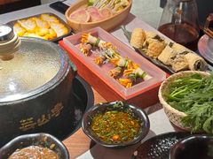 -芸山季·云南山珍菌火锅(人民广场来福士店)