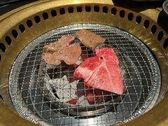 -山川小町·极番烧肉(新地假日广场店)
