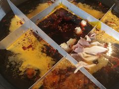 -岗上渣渣老火锅(两路口店)