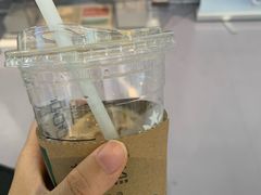 -星巴克(上海虹桥站2A检票口)
