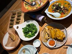 -头上红煨盐鸡乡村食府