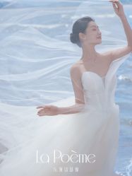 -乐派诗婚纱摄影