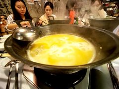 -鲜入围煮花胶鸡海鲜火锅