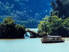 -星湖旅游景区七星岩