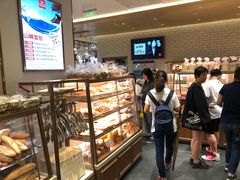 面包甜点陈列柜-山崎面包(静安久光店)