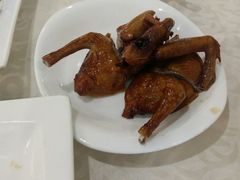 灌汤脆皮鸽-御满江海鲜酒家(洛溪新城店)